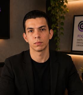 Foto de Nathan Masson, fundador da TLinks